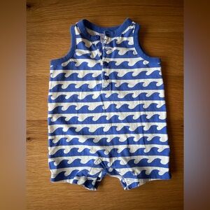 Sleeveless shortie romper 3-6m